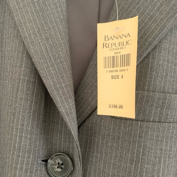 Banana Republic Women’s Blazer - Picture 2 of 2